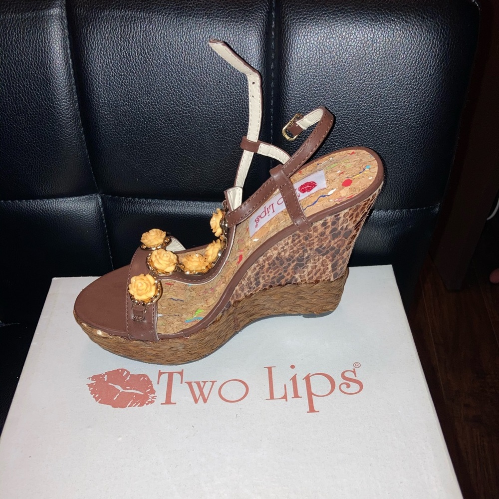 Brown wedges BRAND NEW